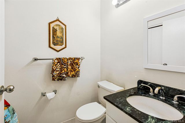 100 W Broadway 6P, Long Beach, NY 11561