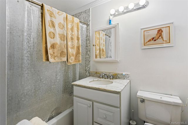 100 W Broadway 6P, Long Beach, NY 11561