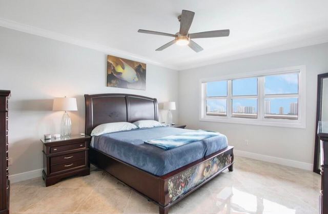 2640 LAKE SHORE Drive 2311, Riviera Beach, FL 33404