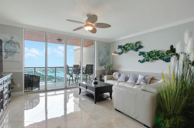 2640 LAKE SHORE Drive 2311, Riviera Beach, FL 33404