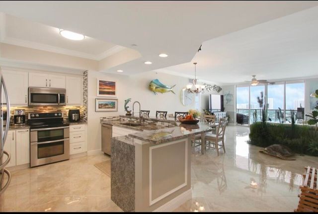 2640 LAKE SHORE Drive 2311, Riviera Beach, FL 33404