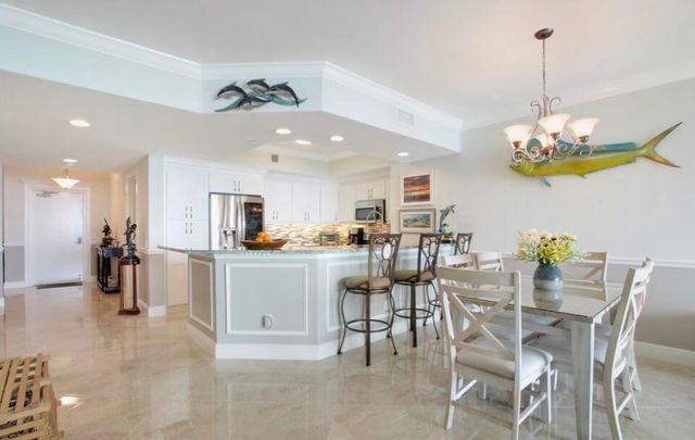 2640 LAKE SHORE Drive 2311, Riviera Beach, FL 33404