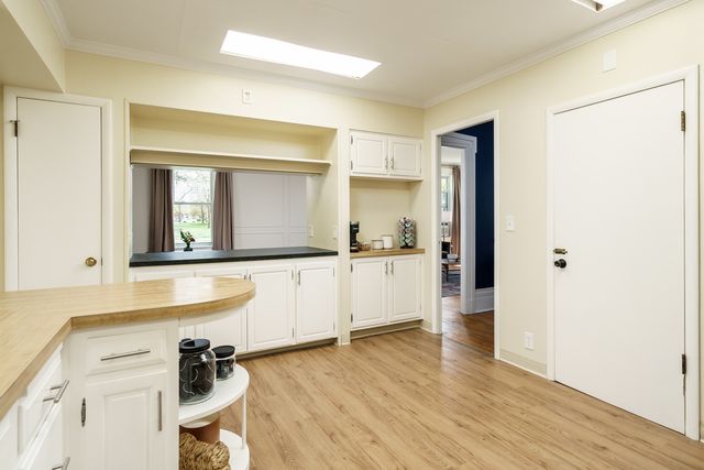 405 S 1st Street, Rockford, IL 61104