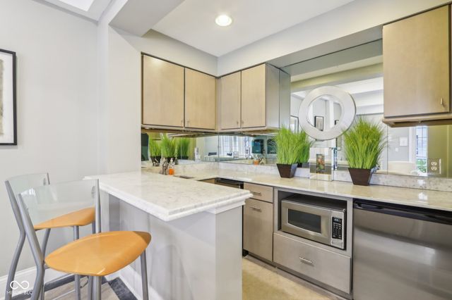 355 E Ohio Street 309, Indianapolis, IN 46204