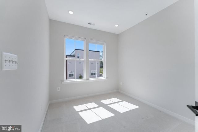 22819 TAWNY PINE SQ, Brambleton, VA 20148