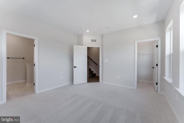 22819 TAWNY PINE SQ, Brambleton, VA 20148