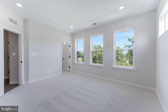 22819 TAWNY PINE SQ, Brambleton, VA 20148
