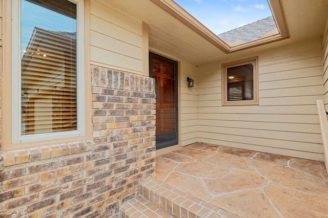 11725 W Alderny Ct, Wichita, KS 67212