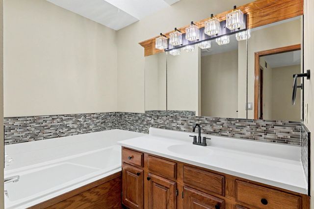 11725 W Alderny Ct, Wichita, KS 67212