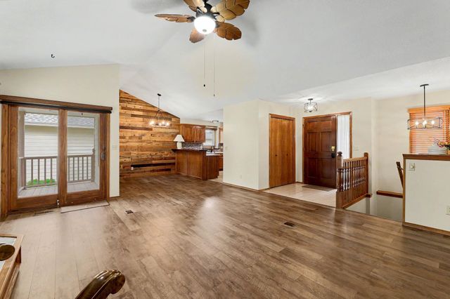 11725 W Alderny Ct, Wichita, KS 67212