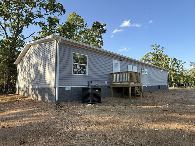 641 Woodland Rd, Hohenwald, TN 38462