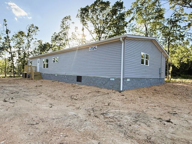 641 Woodland Rd, Hohenwald, TN 38462