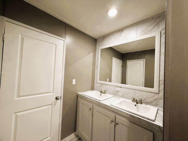 641 Woodland Rd, Hohenwald, TN 38462