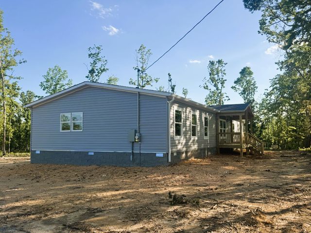 641 Woodland Rd, Hohenwald, TN 38462