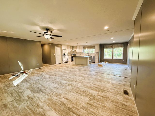 641 Woodland Rd, Hohenwald, TN 38462