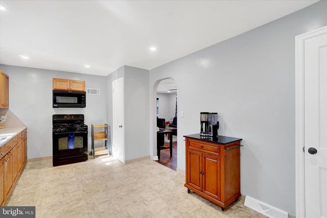 2090 SYCAMORE RD, York, PA 17408