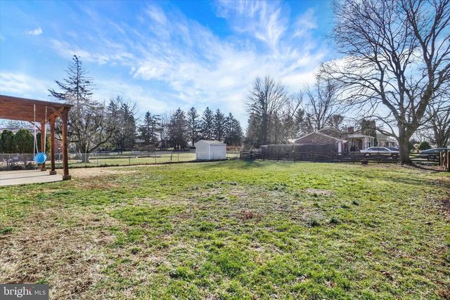 2090 SYCAMORE RD, York, PA 17408