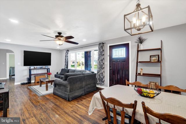 2090 SYCAMORE RD, York, PA 17408