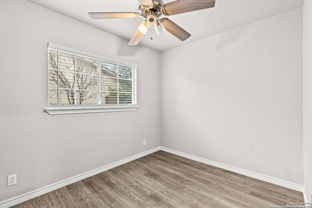 5930 Valley Wood, San Antonio, TX 78250