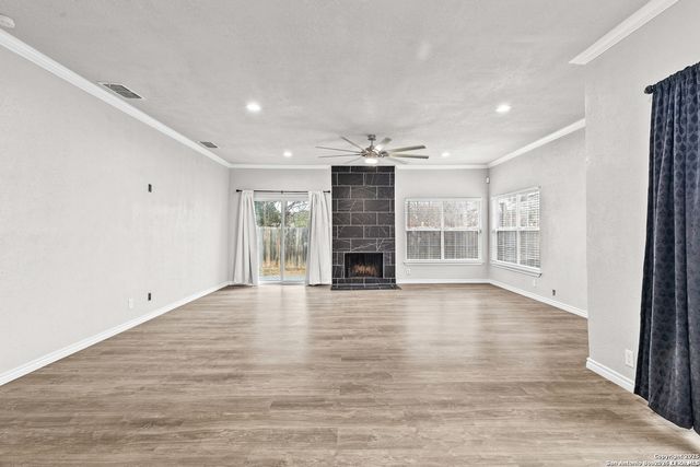 5930 Valley Wood, San Antonio, TX 78250