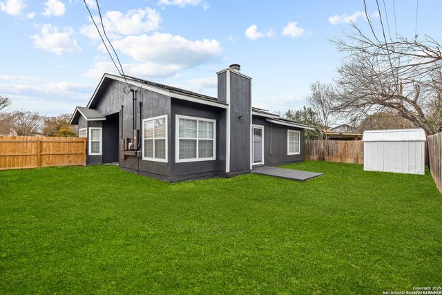 5930 Valley Wood, San Antonio, TX 78250