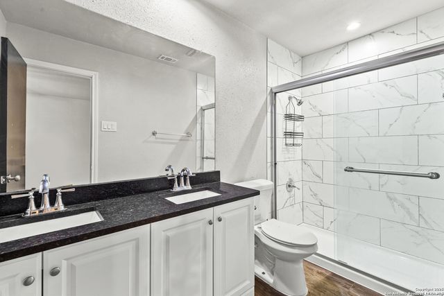 5930 Valley Wood, San Antonio, TX 78250