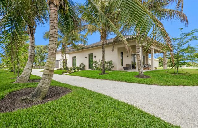 16219 Hollow Tree Lane, Wellington, FL 33470