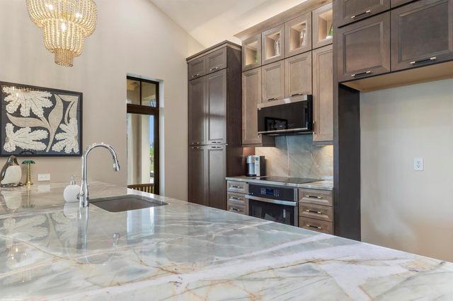 16219 Hollow Tree Lane, Wellington, FL 33470