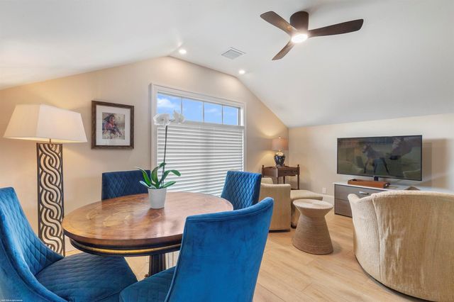 16219 Hollow Tree Lane, Wellington, FL 33470