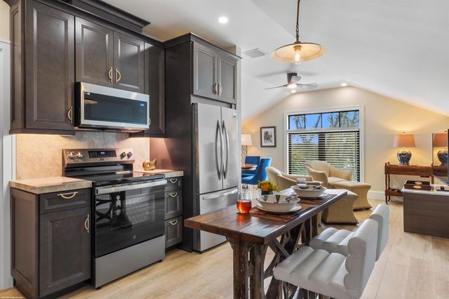 16219 Hollow Tree Lane, Wellington, FL 33470