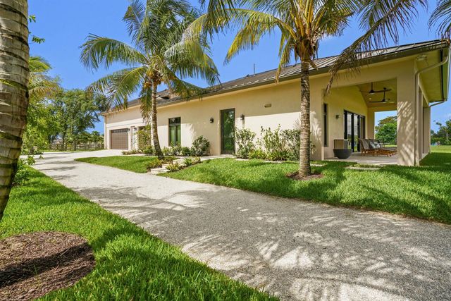 16219 Hollow Tree Lane, Wellington, FL 33470