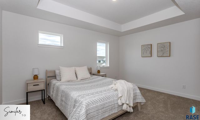 7000 E Brooks Edge Pl Place, Sioux Falls, SD 57110