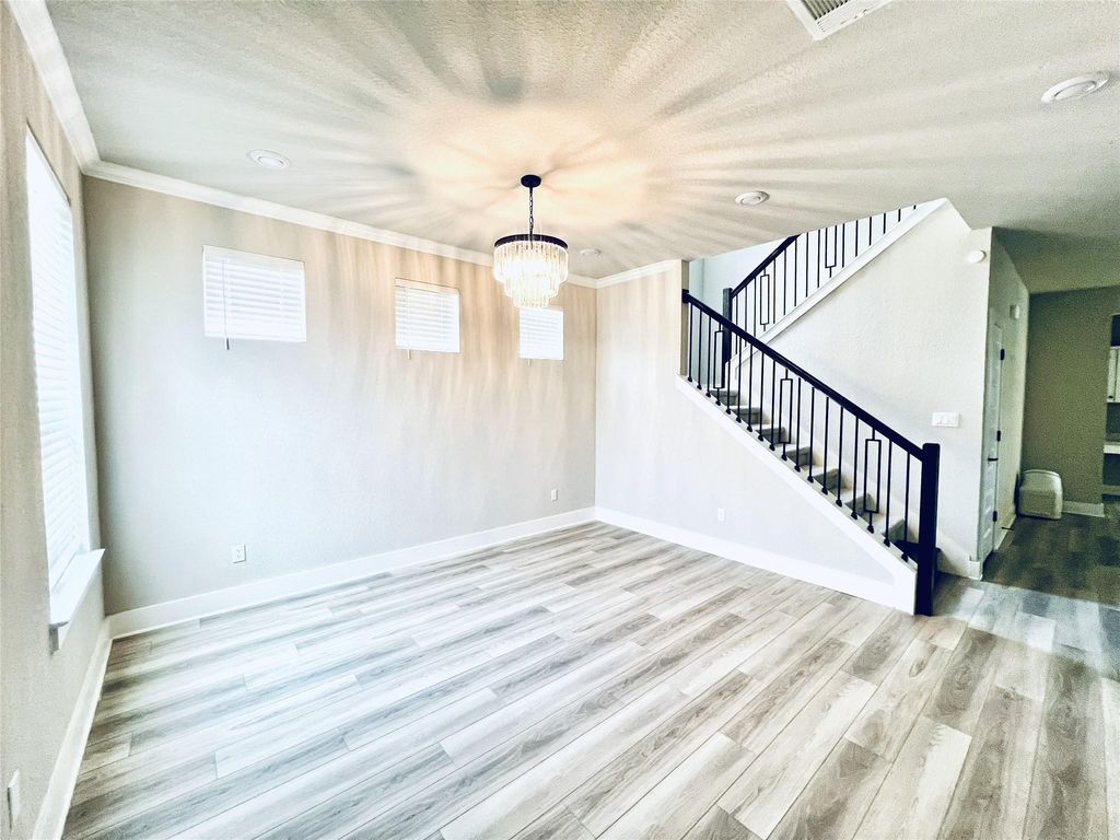 256 Victoria Peak LOOP, Dripping Springs, TX 78620