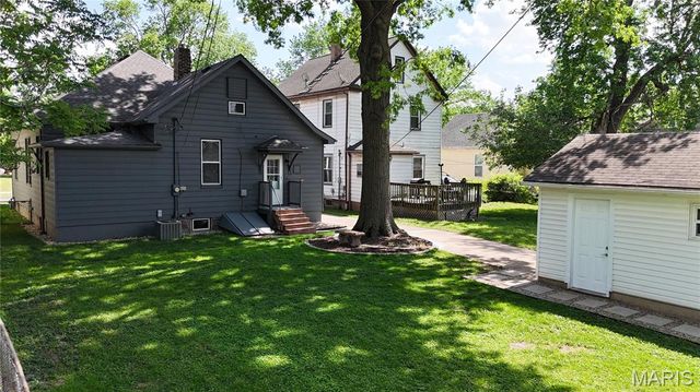 2311 Edison Avenue, Granite City, IL 62040