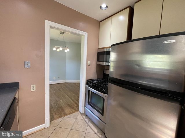 1526 N UTAH ST, Arlington, VA 22207