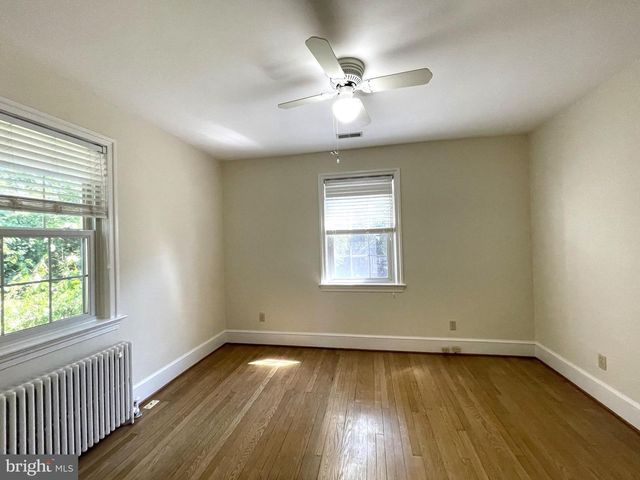 1526 N UTAH ST, Arlington, VA 22207