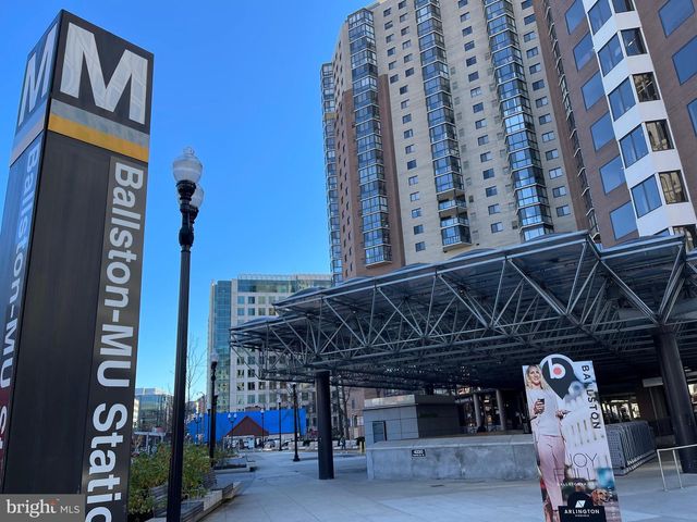 1526 N UTAH ST, Arlington, VA 22207