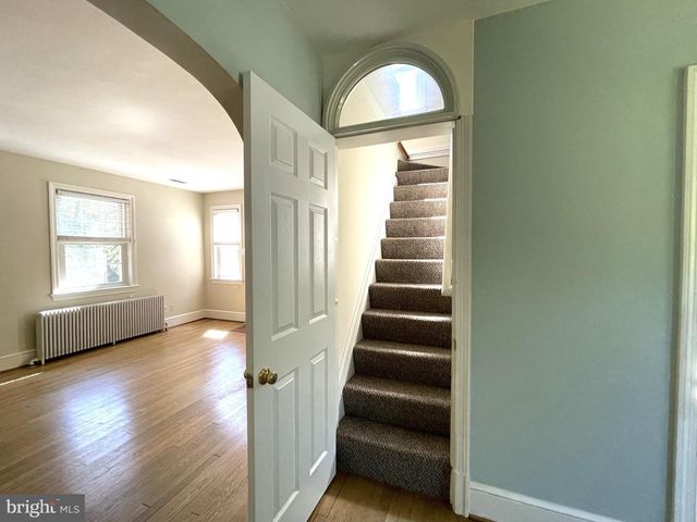 1526 N UTAH ST, Arlington, VA 22207