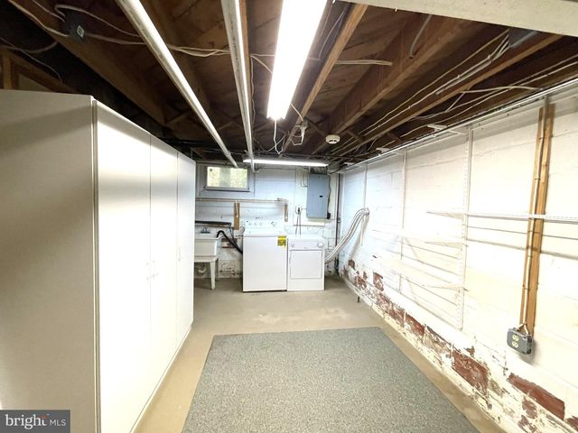 1526 N UTAH ST, Arlington, VA 22207