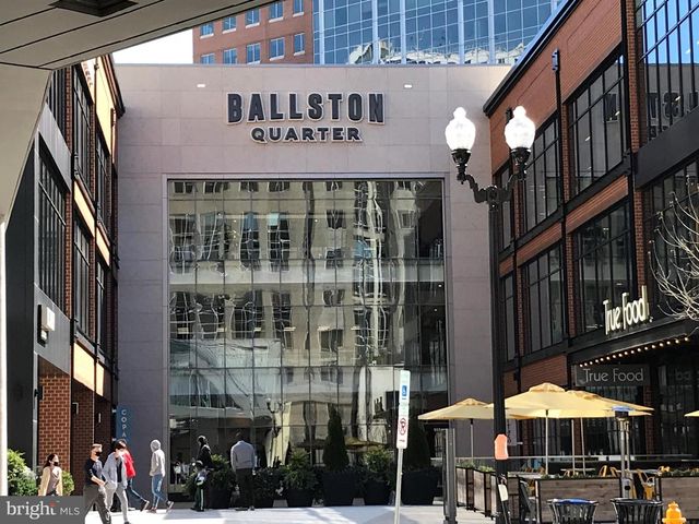 1526 N UTAH ST, Arlington, VA 22207