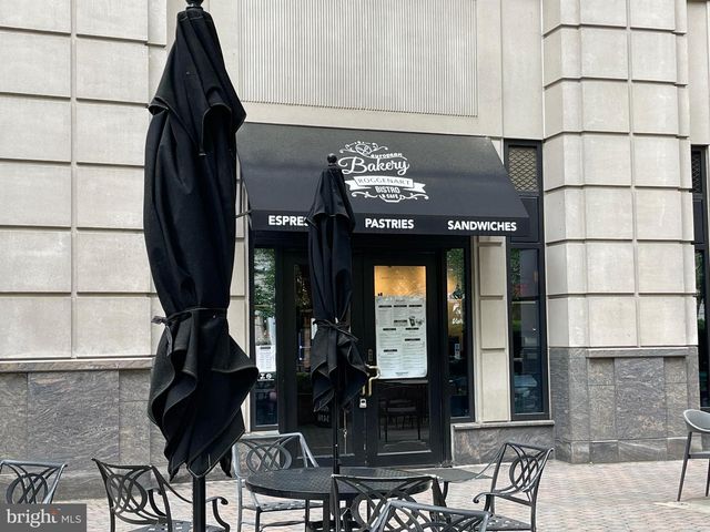 1526 N UTAH ST, Arlington, VA 22207