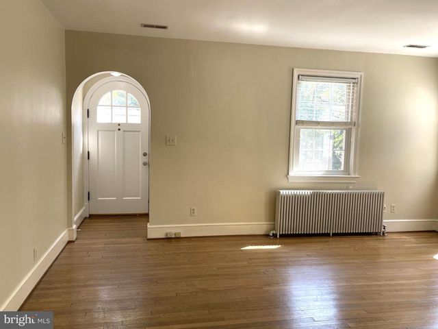 1526 N UTAH ST, Arlington, VA 22207