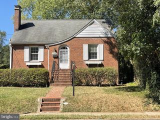 1526 N UTAH ST, Arlington, VA 22207