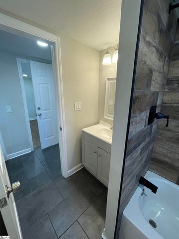 10 Finley Street, Pelzer, SC 29669