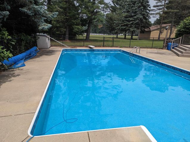 9764 Annabelle Court, South Lyon, MI 48178