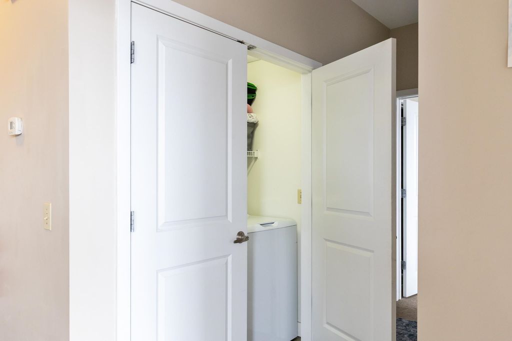 Image 23 of property listing at 370 Farrell St Apt 325, South Burlington, VT 05403