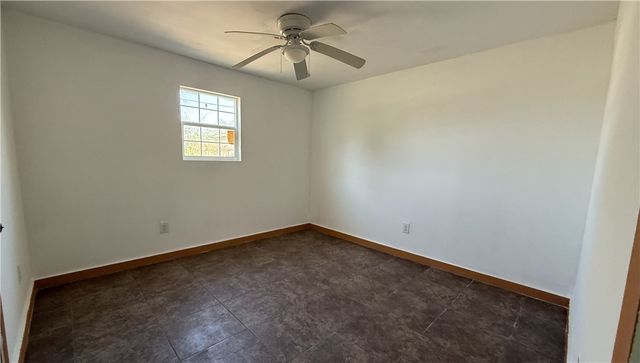 1702 E Fordyce Ave, Kingsville, TX 78363