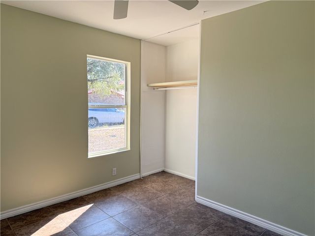 1702 E Fordyce Ave, Kingsville, TX 78363