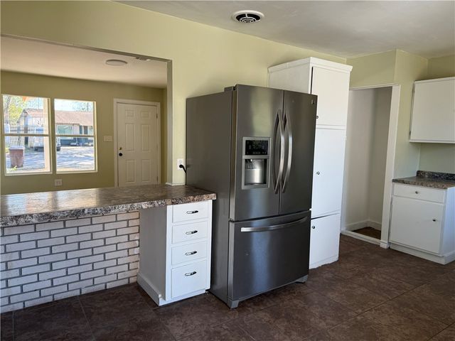 1702 E Fordyce Ave, Kingsville, TX 78363