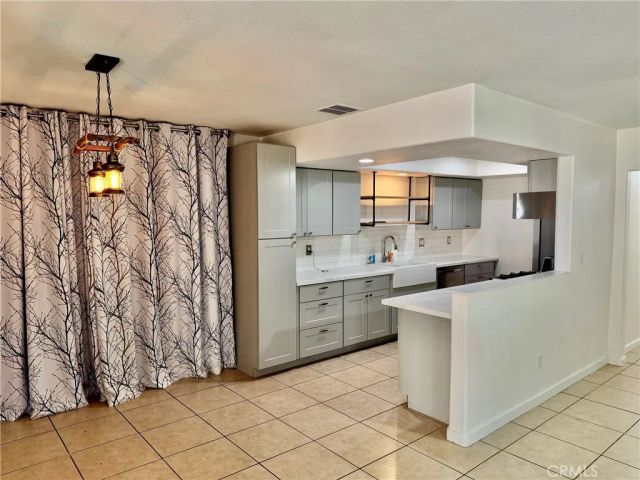 22556 Parkmead, Palm Springs, CA 92262
